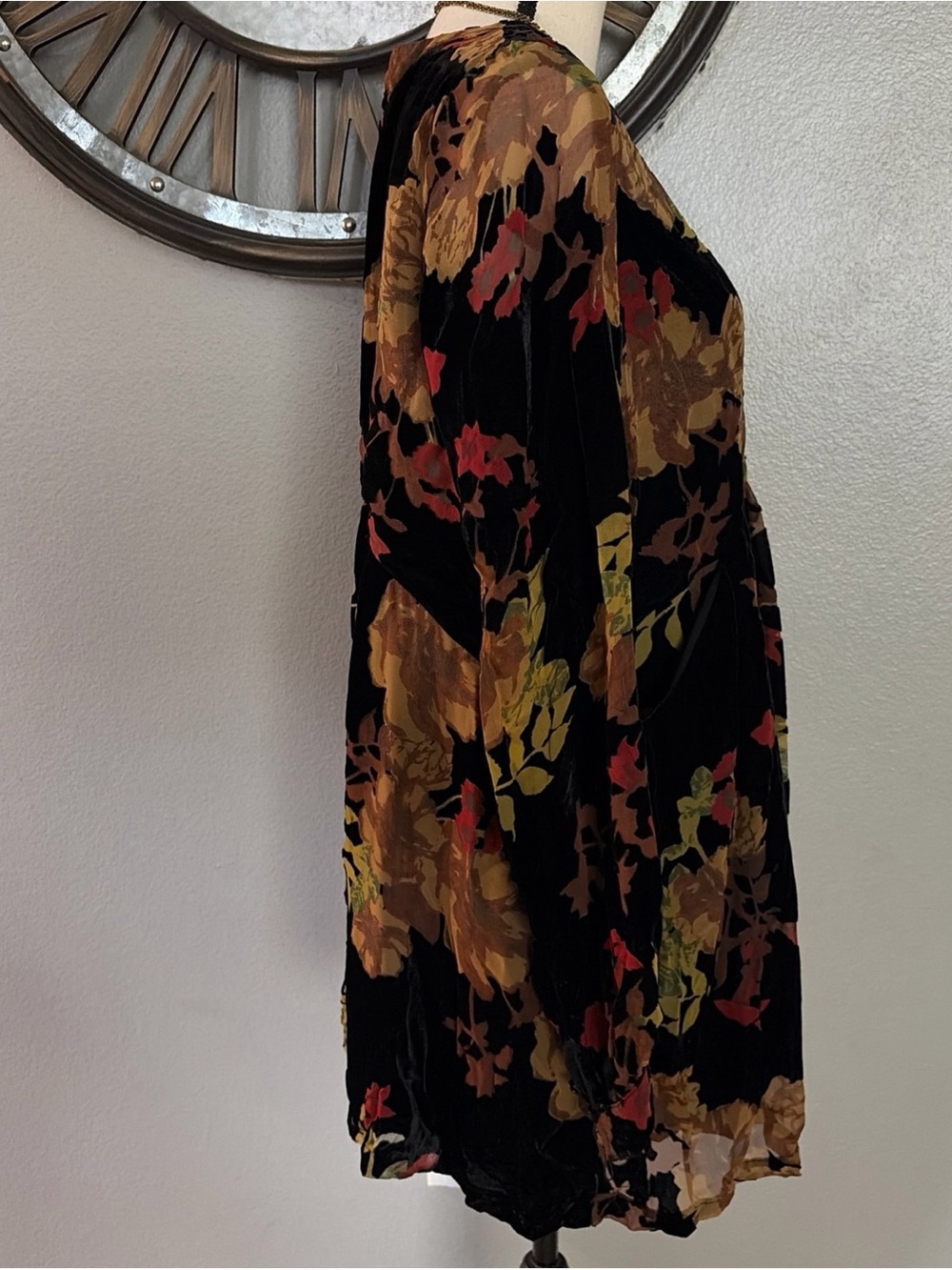 FREE PEOPLE VELVET GOLD BURNOUT Black Floral Velvet Long-Sleeve Tunic Dress - Picture 8 of 13